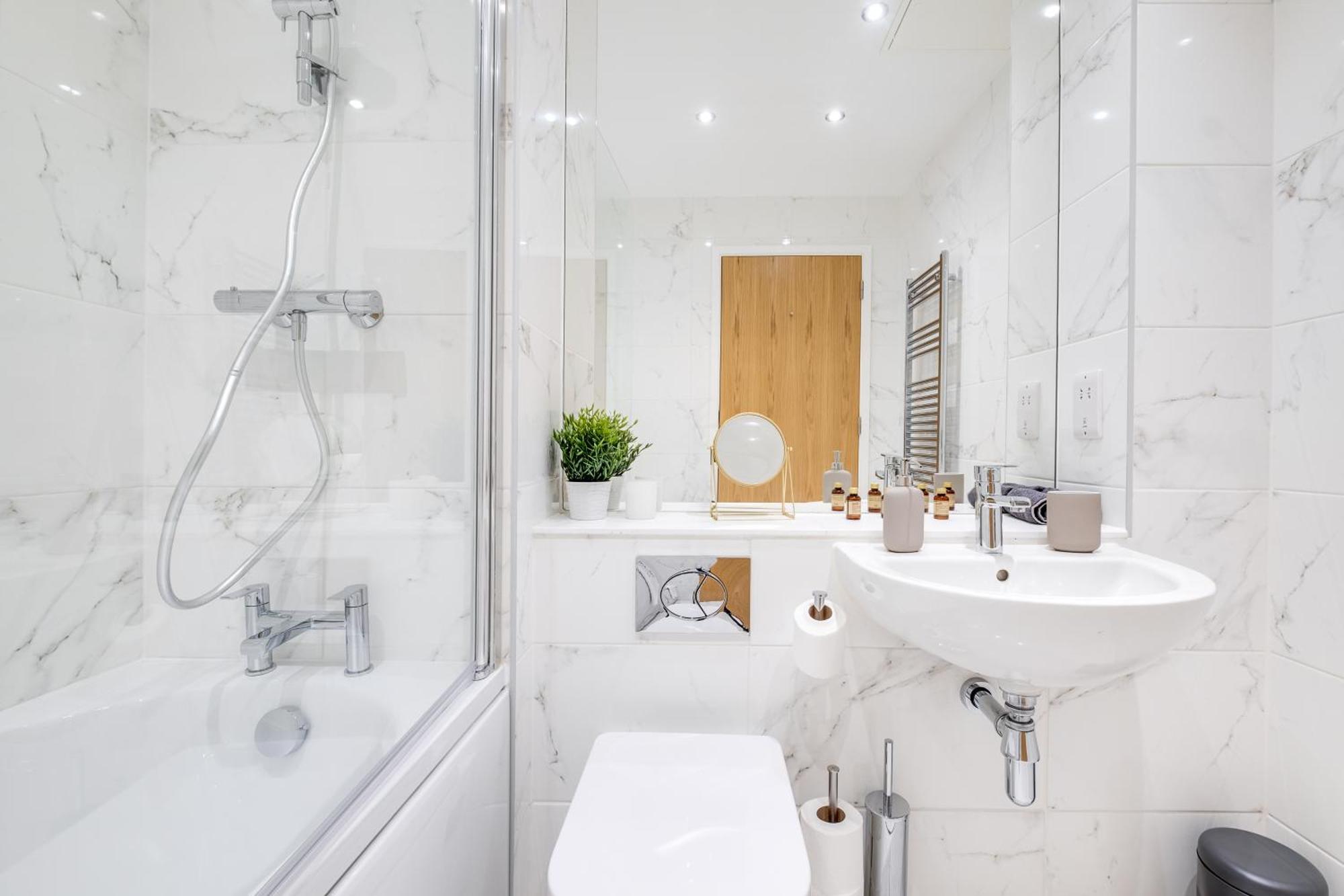 Pluxa Creme Opulence 5 Star Beautiful High End Apartment In Birmingham City Centre Exterior foto