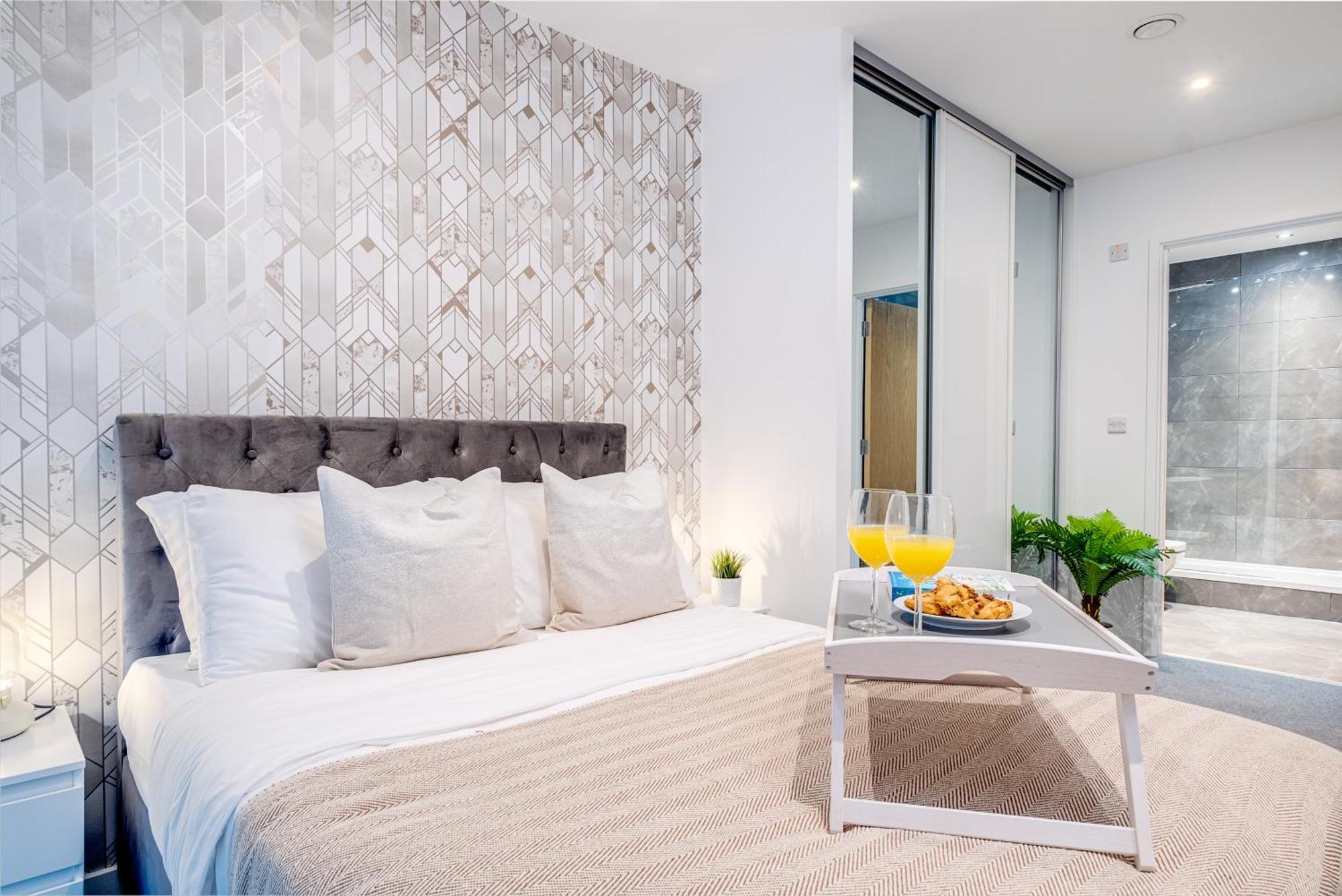 Pluxa Creme Opulence 5 Star Beautiful High End Apartment In Birmingham City Centre Exterior foto